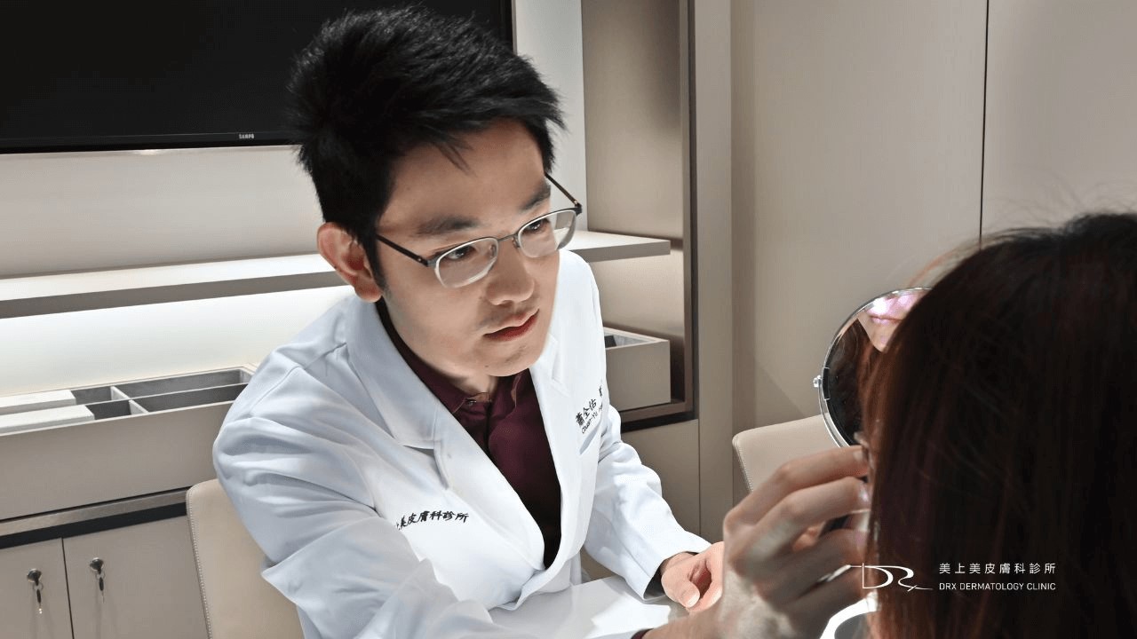 致痘成分有哪些?擦保養品長痘痘怎麼辦? 致痘成分有哪些?擦保養品長痘痘怎麼辦?