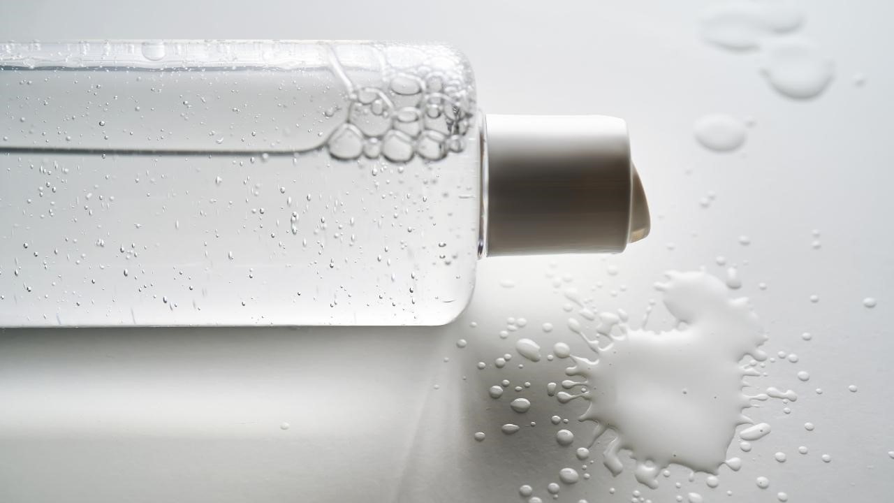 痘痘肌適合什麼化妝水? 痘痘肌適合什麼化妝水?