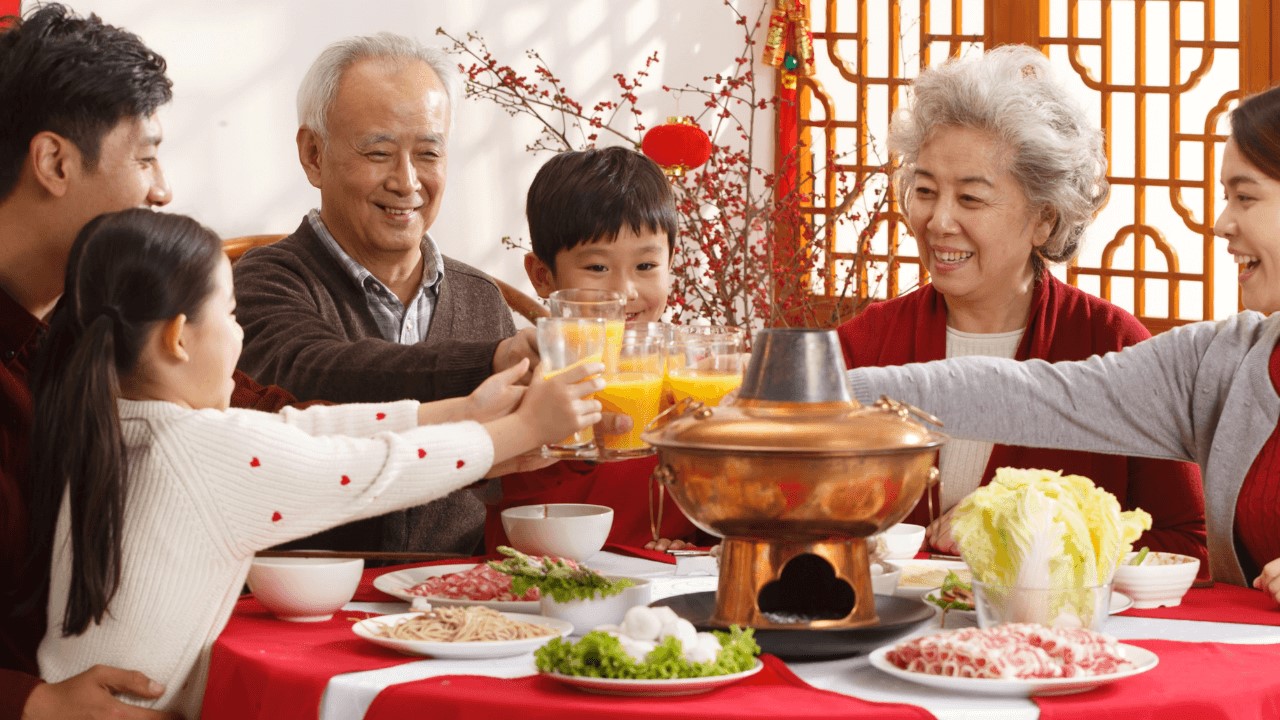 過年長痘痘！？過年期間如何維持好皮膚？