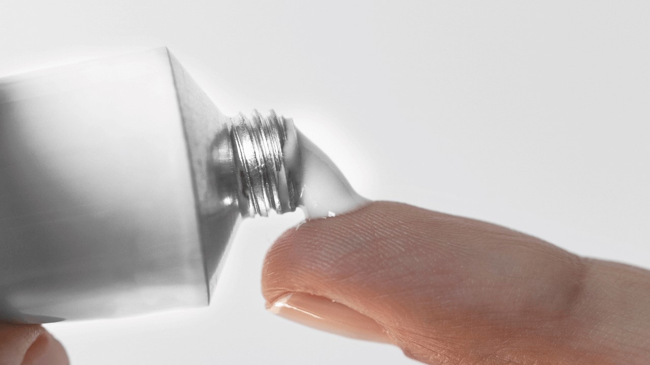 活力白乳膏有效嗎？快樂乳膏評價？對苯二酚致癌？對苯二酚反黑？